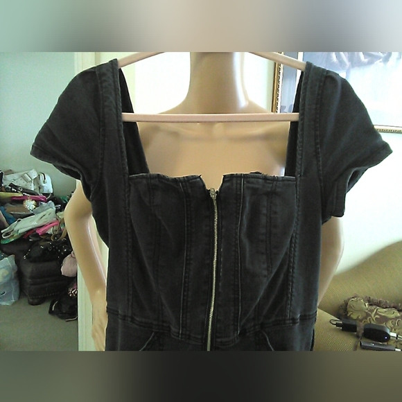 WE THE FREE Chic Black Denim Jumpsuit Front Zipper PKTS.STRETCHY SZ. LG 🔥🔥🔥🔥 - Picture 13 of 14